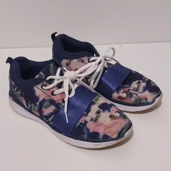 ShoeDazzle blue and pink floral shoe sneaker size 6.5 women flowers - Picture 2 of 11